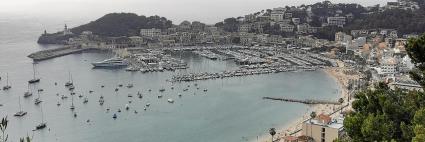 Imatge de la badia del Port de Sóller on es troben la majoria d’hotels i restaurants.