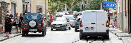 La Vila limita el trànsit del centre i sols permetrà circular als residents