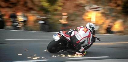 PALMA - Carreras ilegales en la MA-10. DÃ©cadas sufriendo el problema y no se ha solucionado. La plataforma Indignats Ma- 10 lle