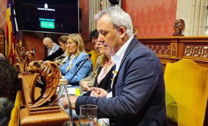 Jaume Alzamora, portaveu de MÉS al Consell, durant un ple de la institució insular.