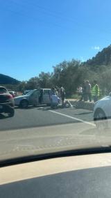 Un dels ferits tombats sobre l'asfalt.