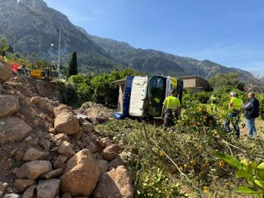 El marge danyat pel camió bolcat costarà 44.000 euros