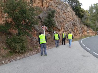 Els tècnics avaluant un dels punts al Mirador.