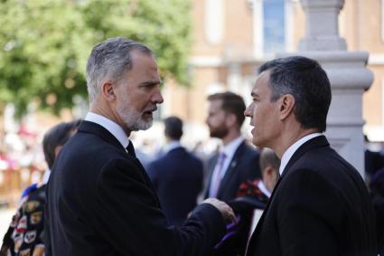 El rei borbó Felipe VI amb el president espanyol Pedro Sánchez.