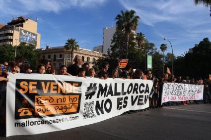 Imatge del principi de la manifestació massiva d'aquest dissabte.