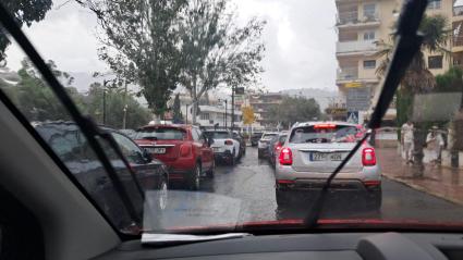 Tanquen el túnel de sa Mola per evitar el col·lapse de cotxes