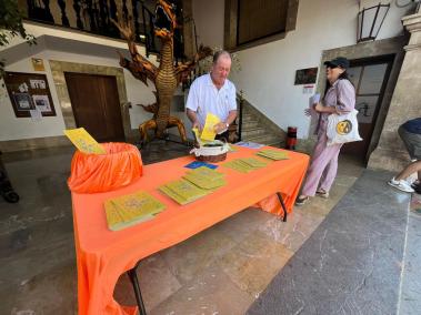 Els interessats ja poden recollir el programa de Sant Bartomeu a l'atri de l'Ajuntament