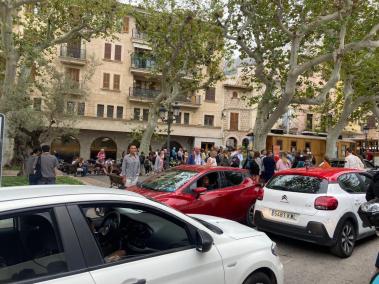 La plaça d’Espanya i el centre també es produeixen retencions diàriament.