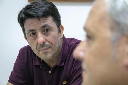 Joan Llodrà, conseller de MÉS per Mallorca, reclama una millora de la biblioteca de Son Espases.