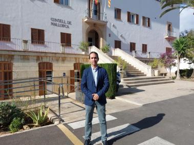 El conseller insular de Benestar Social, Guillermo Sánchez, ha carregat aquest dissabte contra el batle d'Inca, Virgilio Moreno.