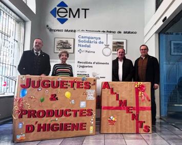 Imatge de la presentació de la campanya solidària de Nadal de l'EMT.