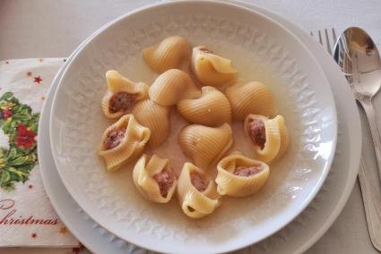 La sopa de galets és un dels plats més típics de Nadal arreu dels Països Catalans.