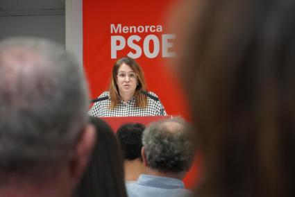 Susana Mora, líder del PSOE de Menorca, durant la seva intervenció en el comitè insular celebrat aquest dissabte.