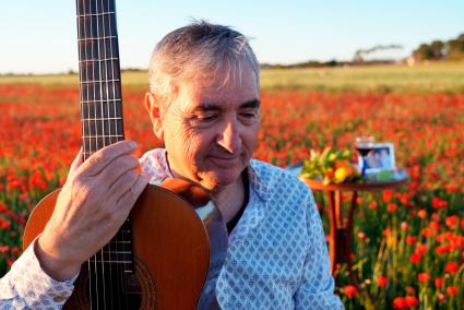 Damià Timoner és un dels músics més veterans de l'escena artística de Mallorca.