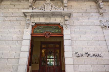 Can Prunera es posa a punt aquests dies per a l'obertura.