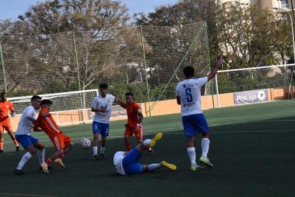 Sóller-Son Cladera (diumenge, 16.30 h), un altre partit de pinyol vermell a Can Maiol