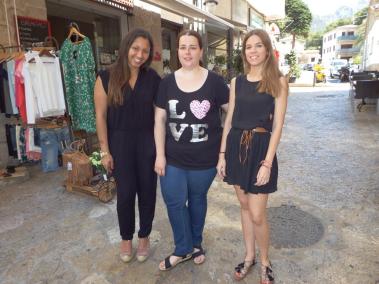 «Funcionam tot l'any amb els guanys del bar de les festes», diu Taty Ferrer, presidenta de l'Associació Cultural del Port