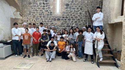 Els estudiants de l’Institut i del Pere Cerdà s’ajuntaren al Museu.