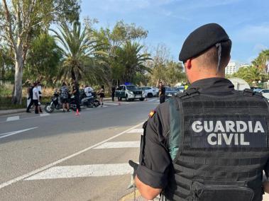La Guàrdia Civil ha detingut quatre dels implicats en un presumpte intent d'atropellament a diversos agents.