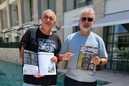 Els responsables, Ramon Colom i José A. Sarrià amb un exemplar.