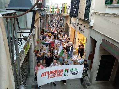Imatges de la comitiva al carrer de sa Lluna.