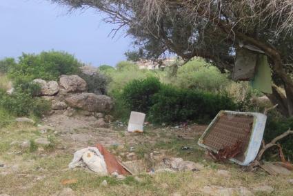 Alternativa per Pollença denuncià fa uns mesos la brutor que envaïa el Pedret de Bóquer.