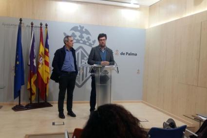 El tinent de batle de Model de Ciutat, Urbanisme i Habitatge Digne, Antoni Noguera, i el gerent d'Urbanisme, Joan Riera