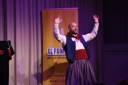 Imatge d’arxiu del còmic solleric Pere Jota durant un espectacle seu de l’any passat.