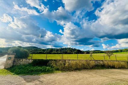 Anaca ha advertit sobre l'existència de fins a set projectes d'emmagatzematge amb bateries a Alcúdia.
