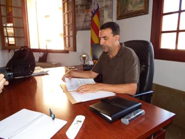 Primer dia de feina de Servera al front de l'Ajuntament