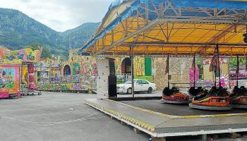 SOLLER - Ya estÃÂ¡n en marcha las atracciones en
la plaza Teixidores.