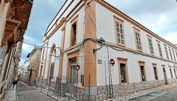 SOLLER - Paralitzada de nou lâÃÃ´adjudicaciv= del projecte del Defensora.

Un arquitecte ha impugnat la resoluciv= del concur