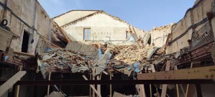 SOLLER. PATRIMONIO. El teatro Defensora de SÃ³ller queda en ruinas al derrumbarse su tejado. La caÃ­da de una pared en mal estad