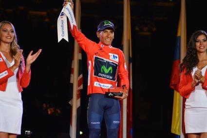 El Govern suprimeix dels seus actes les hostesses per acabar amb la «cosificació» de la dona