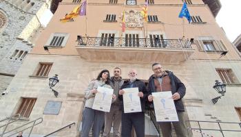 Integrants de Més per Sóller presenten el cicle Obrim la Memòria.