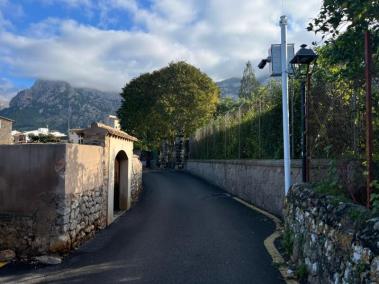 SOLLER - VeÃ¯ns dels carrers propers a la Volta Piquera recullen firmes contra lâACIRE.