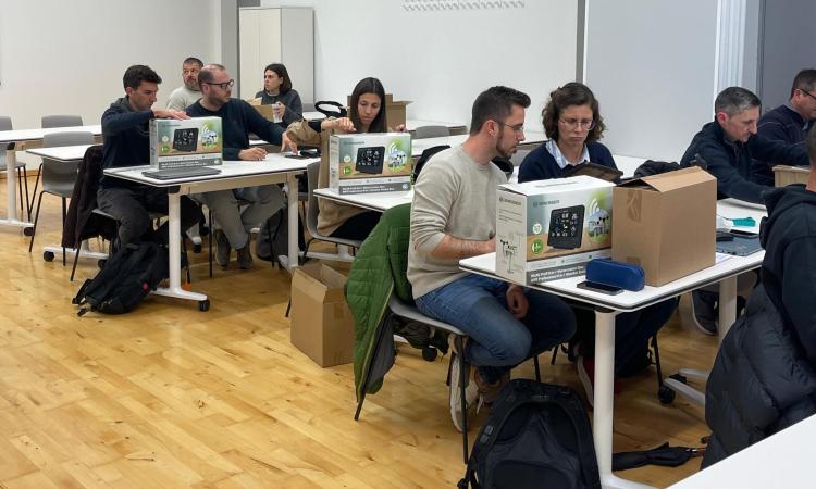 L’IES Guillem Colom Casasnovas instal·la una estació meteorològica del projecte Xarmet