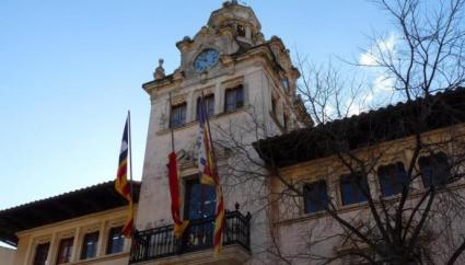 Tots per Pollença denuncia que l'Ajuntament no ha executat les inversions del 2016.