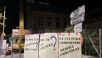 SOLLER. ORDENANZAS MUNICIPALES. El Ajuntament ordena retirar unos carteles que reivindican la cultura. Por incumplimiento de la ordenanza y avisa que los autores podrán ser sancionados