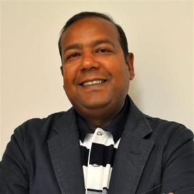 Robert Masih el senador indi que accepta el jurament «fins a la República catalana».