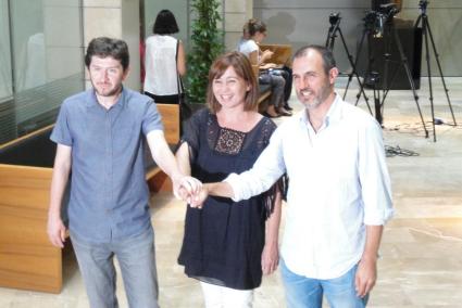 Alberto Jarabo, Francina Armengol i Biel Barceló durant les negociacions per formar el Govern de les Balears. 