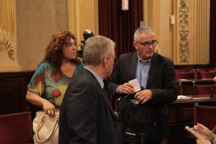 Els tres diputats del PI al Parlament. 