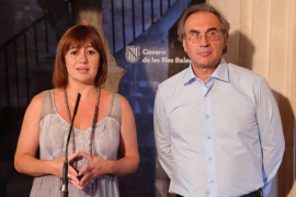 Francina Armengol i el conseller Martí March després d'una reunió amb el sector educatiu de les Balears.