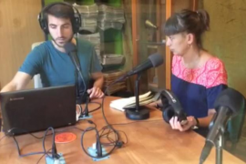 Amanda Badillo i Joan Farrés als estudis d'Ona Mediterrània.