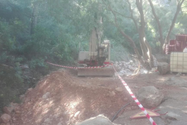 El GOB assegura que el Consell finança obres il·legals com l'aparcament de Cala Deià