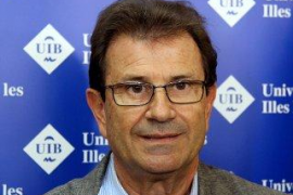 Llorenç Huguet pren possessió com a rector de la UIB per als propers quatre anys