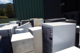 La Vila haurà de pagar per retirar els RAE’s que s’acumulen al polígon