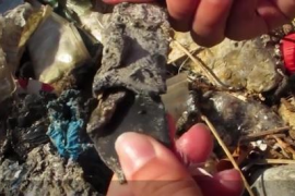 La Platja de Can Pere Antoni s'omple de residus tòxics i cendres provinents de la incineradora 