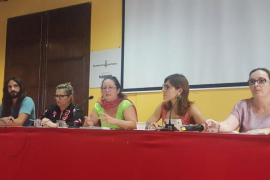 Carmago amb la resta de membres que han presentat Construint Podem.