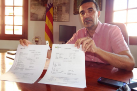 Servera vol reclamar ara a Simarro 5 tauletes iPad adquirides el desembre passat